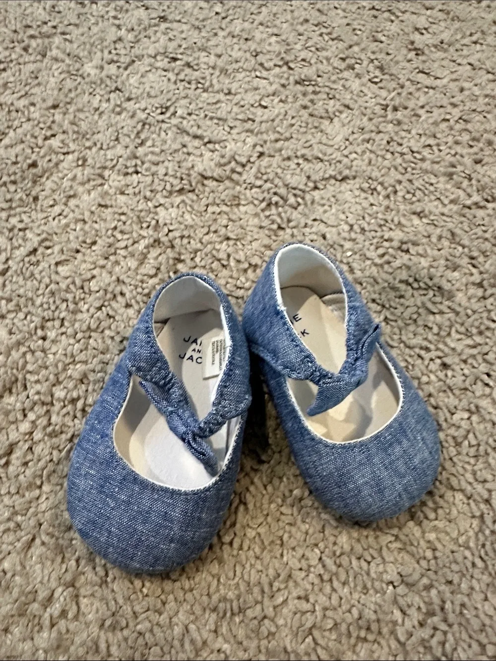 Janie and Jack Chambray Knot Strap Mary Jane crib Shoes 0-3m